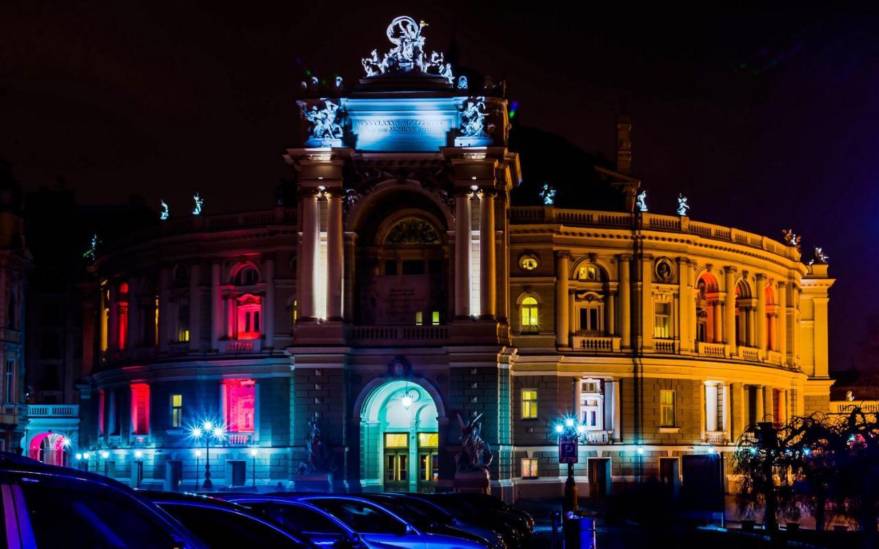 Затишні Апартаменти, Вулиця Дерибасівська, 13 Odesa Exterior photo